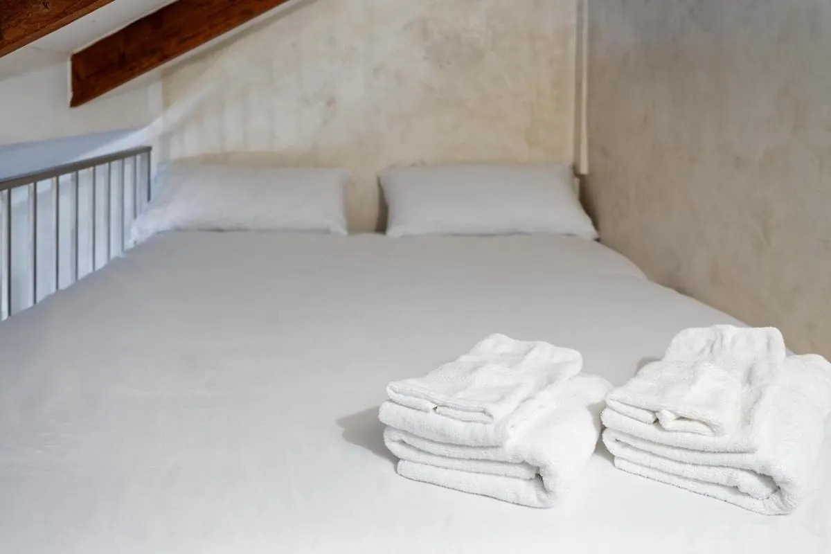 Brera District -Haven In The Heart Of Design Apartment Milan
